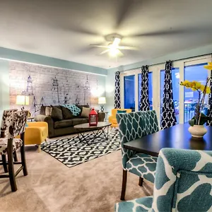  Holiday home Laketown Wharf 537 By Aneliya